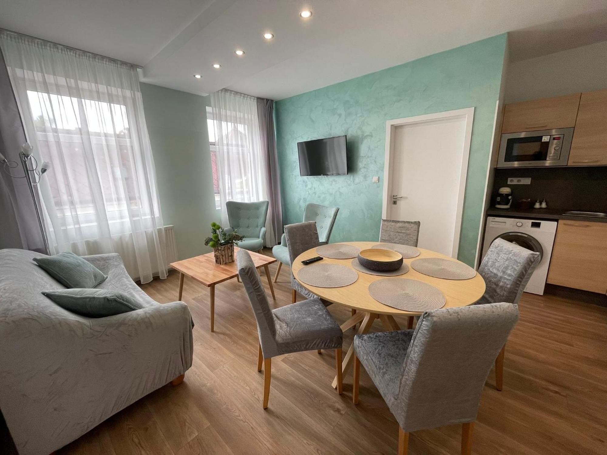 Apartmany Jasmin Liberec Ngoại thất bức ảnh